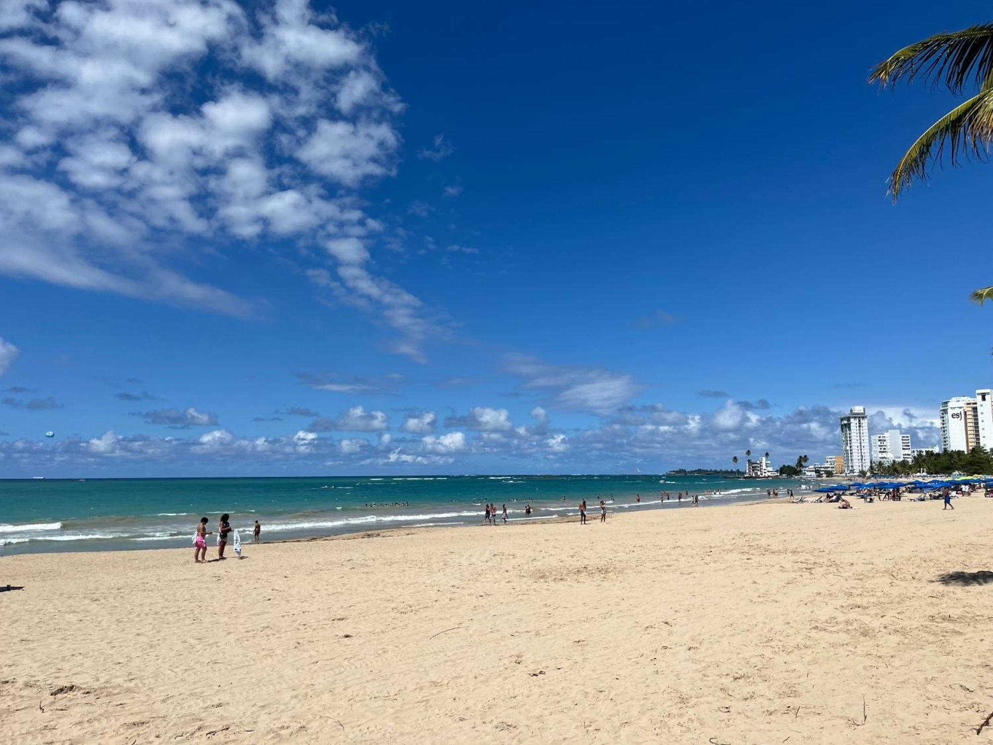 Posada Centric Studio Isla Verde San Juan Luaran gambar
