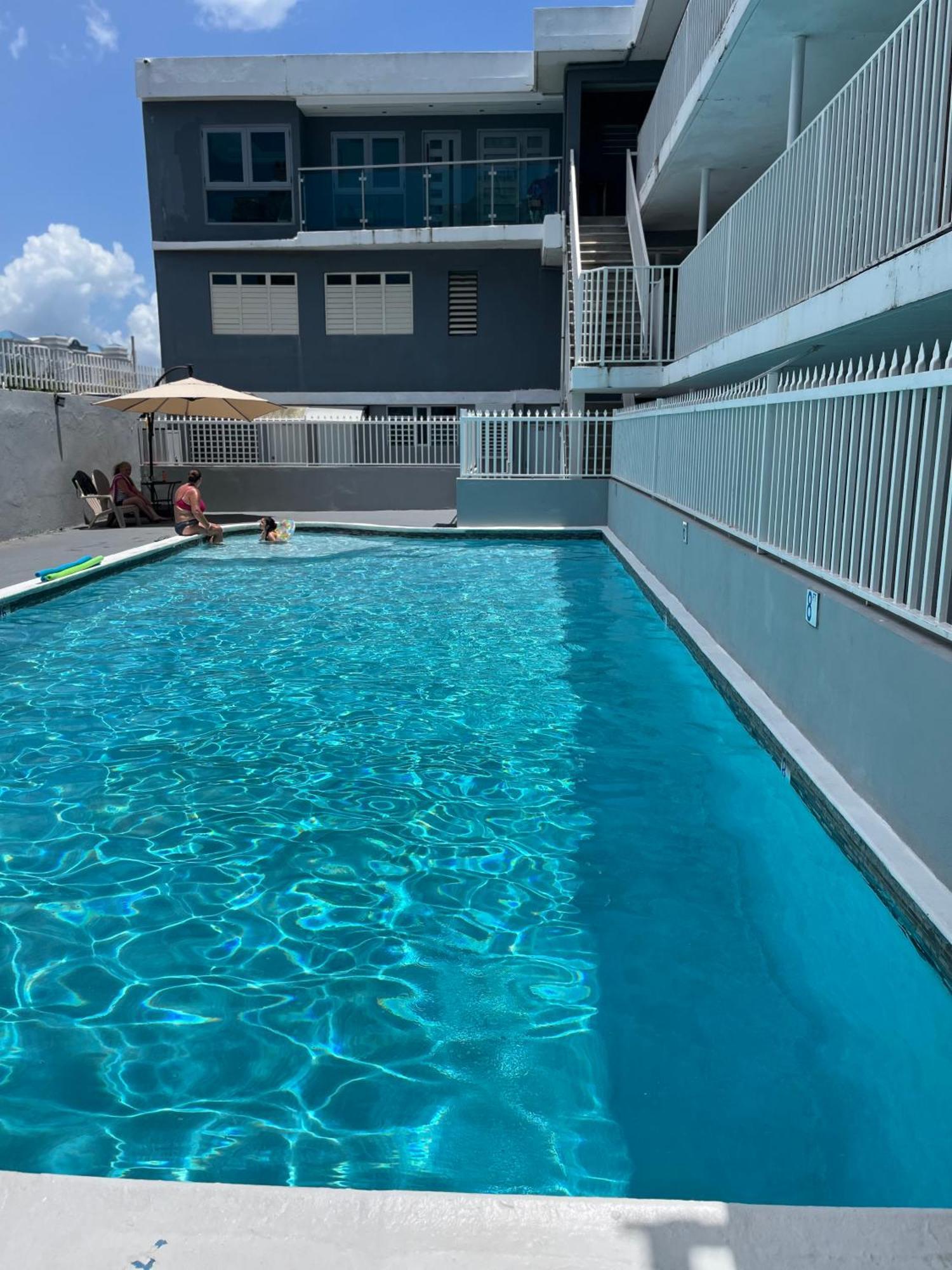 Posada Centric Studio Isla Verde San Juan Luaran gambar